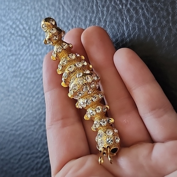 Jewelry - VTG brooch